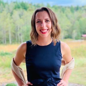 Meet your Posher, Caitlin